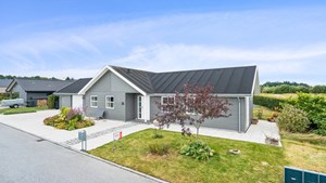 Fuldstændig indflytningsklar og moderniseret villa i Ådalen