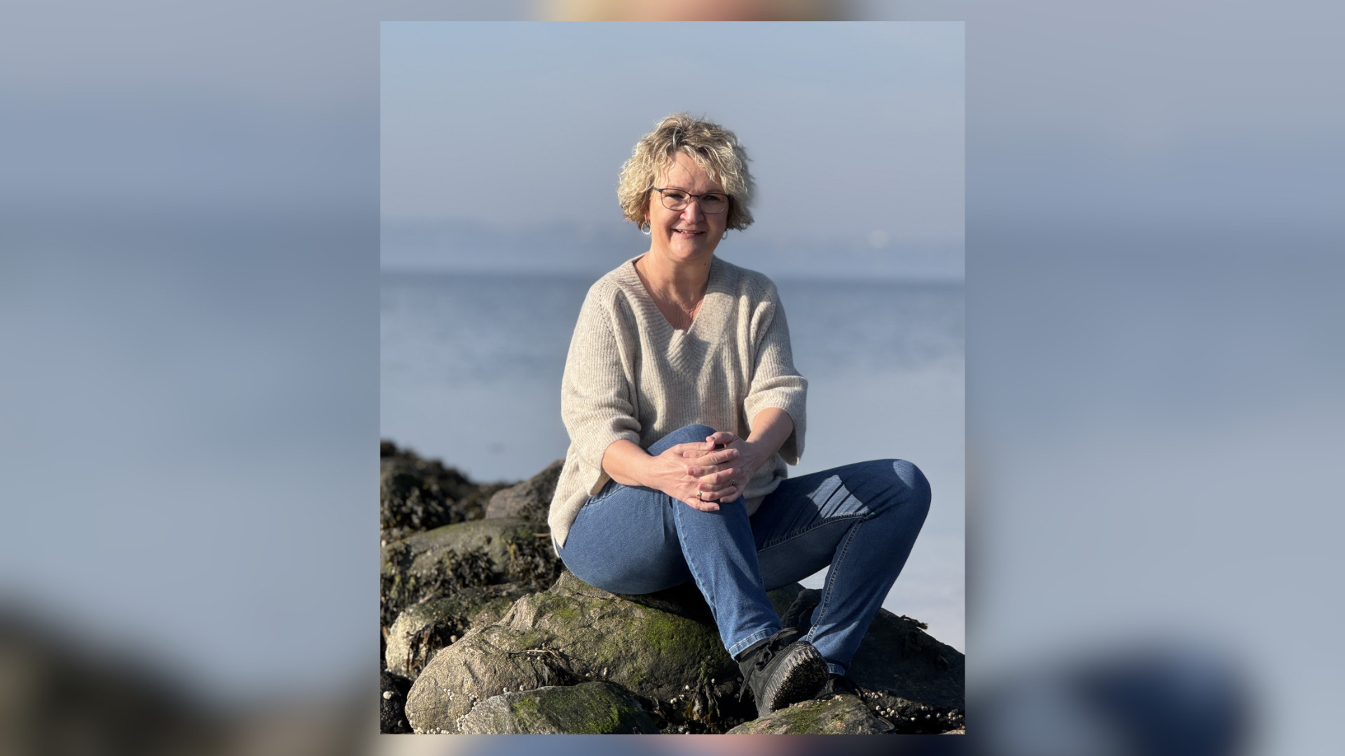 Når hverdagen gør ondt, åbner Kirsten Ladefoged døren til samtalen