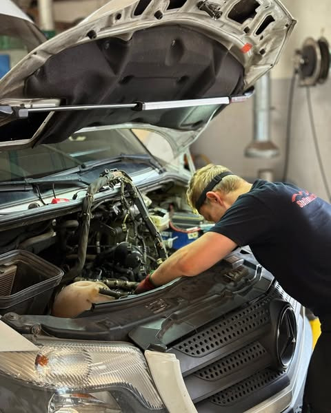 Steffenauer Auto tilbyder tjek af toppakningen på Hjulmagervej i Viborg