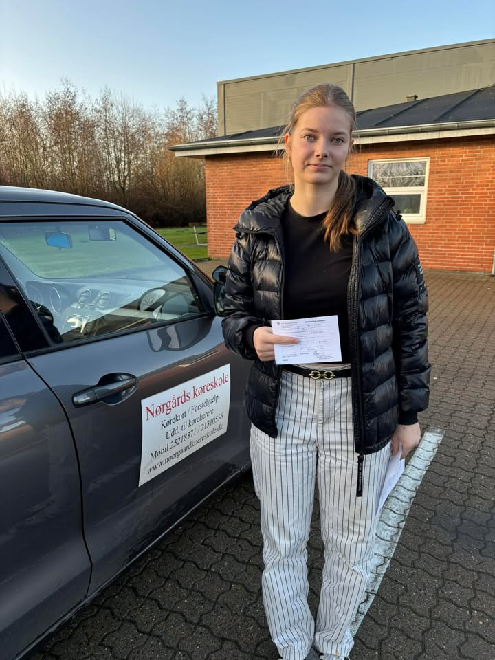 Endnu en elev fra Nørgaards Køreskole i Kaas har bestået køreprøven