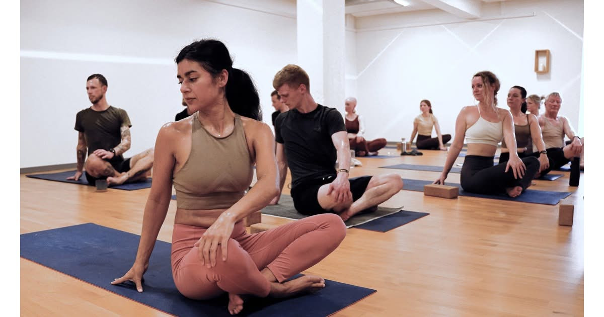 Fokus Folkeoplysning inviterer til sommer retreat i yoga og keramik uge 27