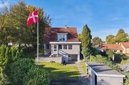 Degnebakken 24 og 4 andre boliger er kommet til salg denne uge i Skibby - se boligerne her.