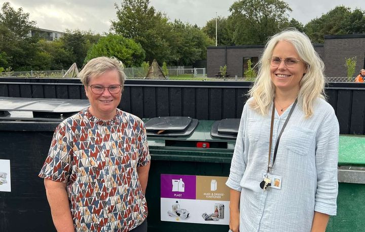 Nu affaldssorterer skoler og daginstitutioner i de samme typer som derhjemme