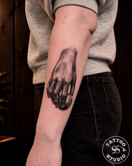 Tattoo Studio 96 Aalborg inviterer til booking af realistiske tatoveringer hos Behzad