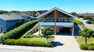 Mæglerhuset Sæby: Fantastisk hus i Kilden med betagende panoramaudsigt