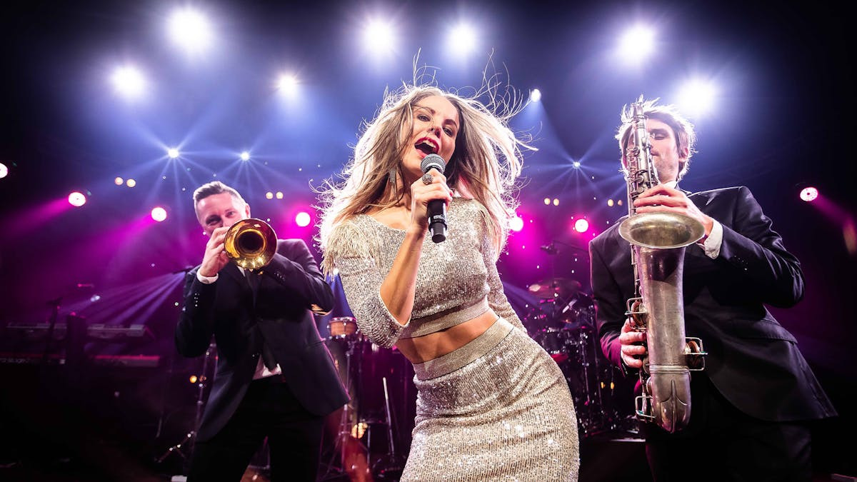 Oplev Hit Orchestra i Holbæk: En uforglemmelig aften med musik og mad