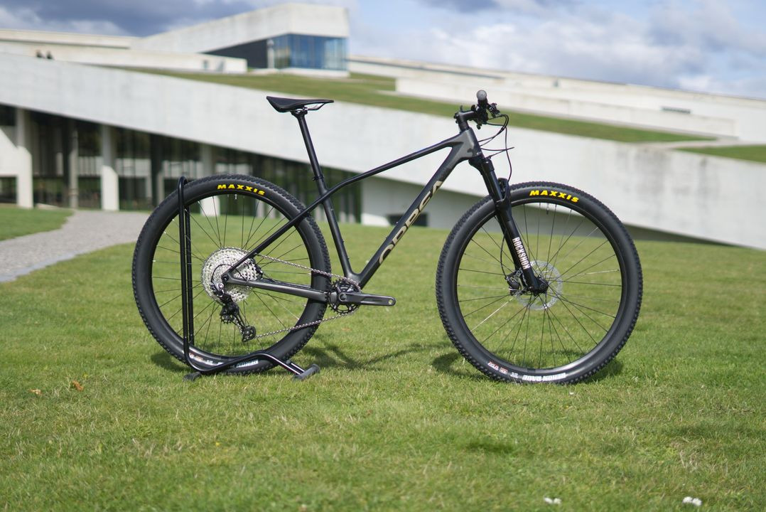 Bings BikeStore ApS: Oplev efteråret på en ORBEA hardtail mountainbike