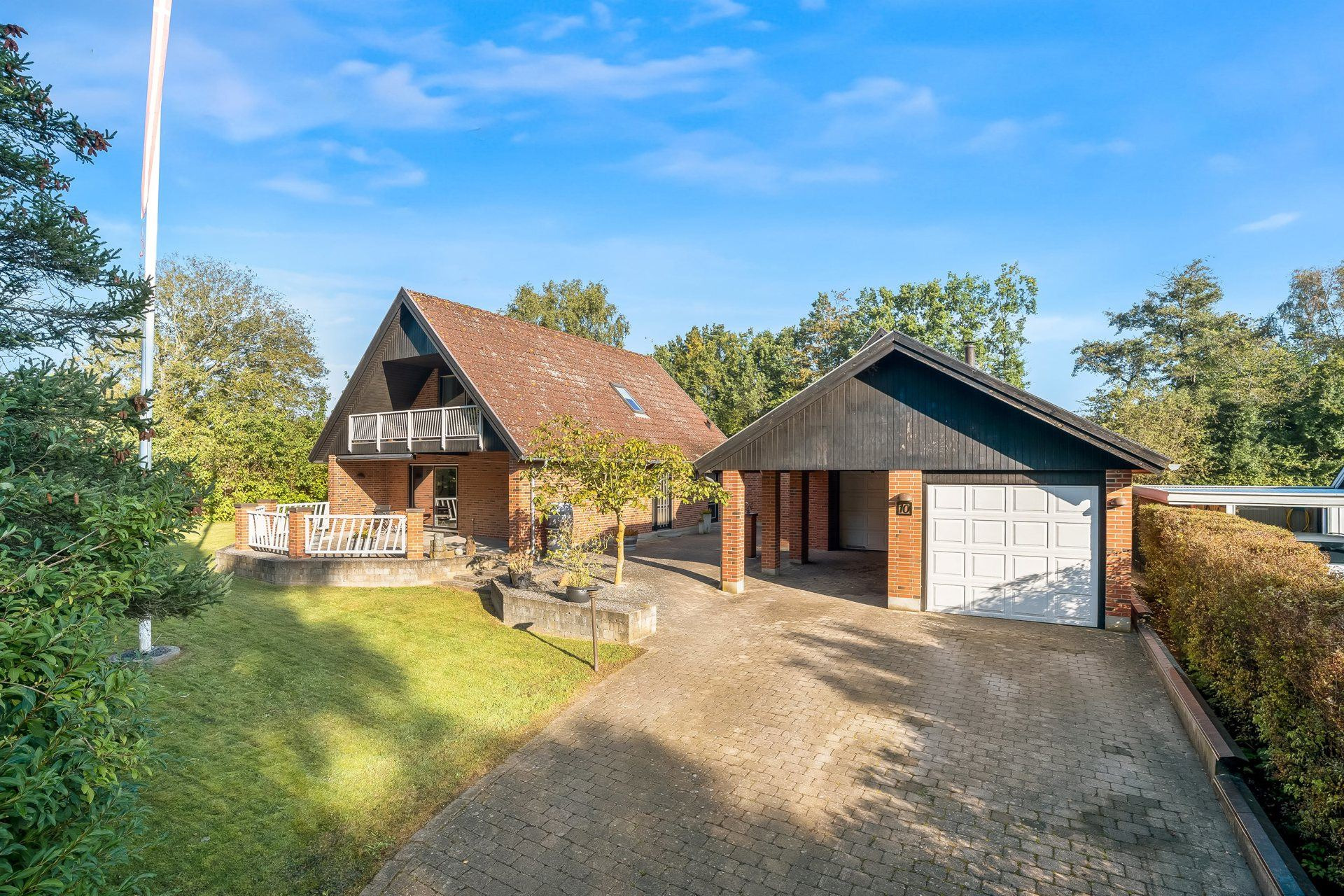 Luksus til salg: Nødebjerg 10 til 1,2  mio. kroner – Se Holebys dyreste boliger her