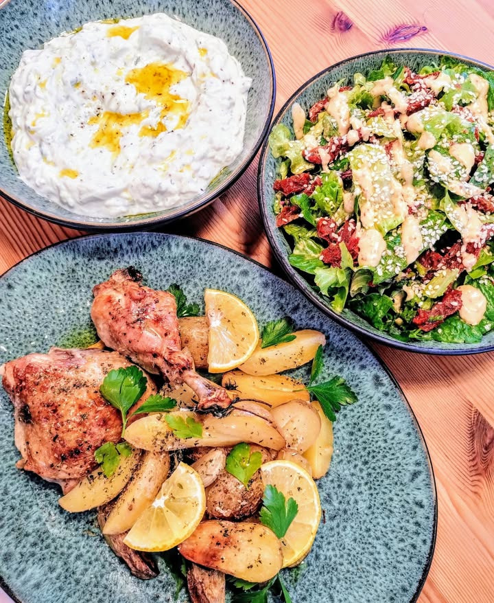 Njordkøkken tilbyder saftig citronmarineret kylling med velsmagende tilbehør