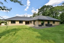 Top 6 over dyreste boliger til salg i Give. Priser op til 6.498.000 kr