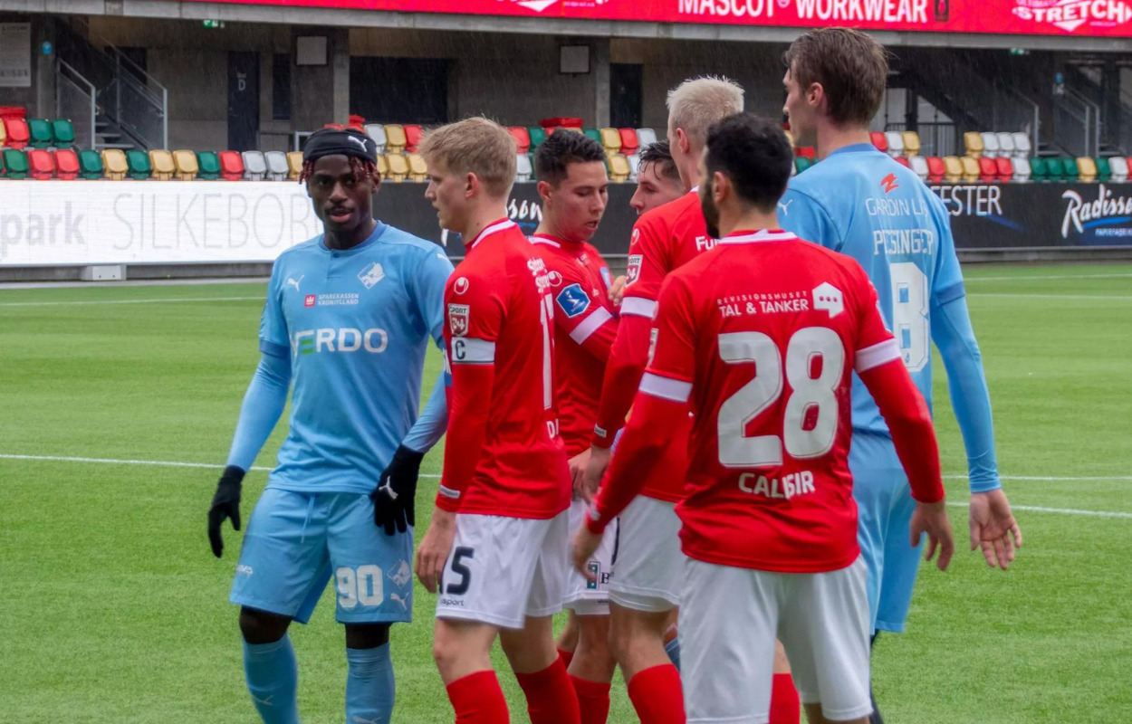 Odey på pletten to gange i testsejr over Silkeborg