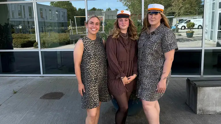 Tre nyuddannede PAU-elever fra Randers klar til at påbegynde deres karriere inden for social- og sundhedssektoren
