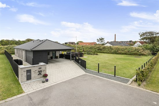 Til salg hos Nybolig Brønderslev & Vrå: Moderne villa med skøn atmosfære