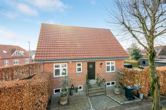 Top 6 over dyreste boliger til salg i Skjern. Priser op til 7.500.000 kr