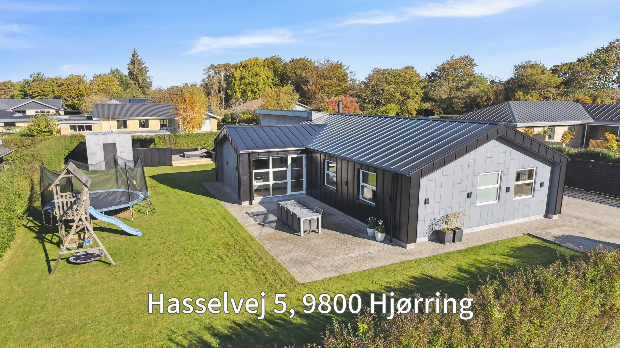 Ejendomsmæglerfirmaet Thomas Risager A/S præsenterer: Indflytningsklart hjem i Hjørring til salg