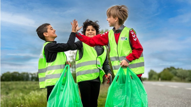 Hjælp med at holde naturen ren og tjen penge til klubkassen
