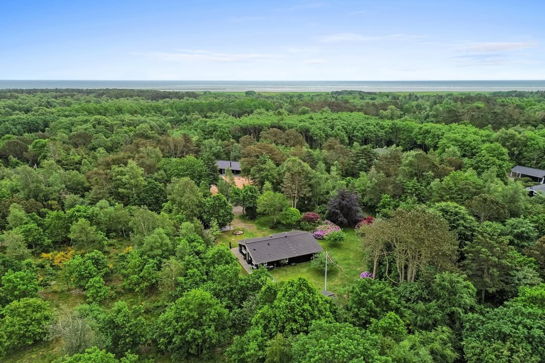 Charmende sommerhus i Lyngså klar til forhandling, oplyser Mæglerhuset Sæby