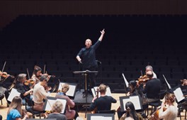 Aarhus Symfoniorkester modtager ekstrabevilling fra Kulturministeriet til at løfte niveauet på danske dirigenter
