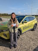 Kudahls Køreskole ønsker Laura tillykke med kørekortet