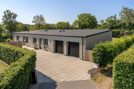 Idylvænget 12 og 5 andre boliger er kommet til salg denne uge i Kolding - se boligerne her.