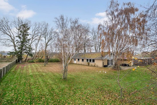 Agergårdsvej 4 og 1 anden boliger er kommet til salg denne uge i Helsinge - se boligerne her.