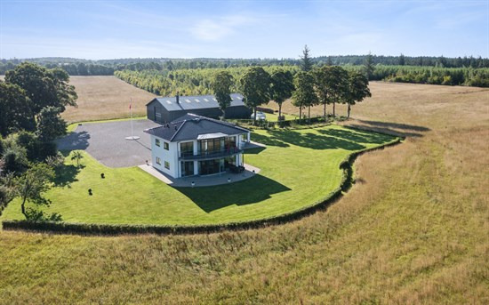 Top 6 over dyreste boliger til salg i Kjellerup. Priser op til 9.995.000 kr