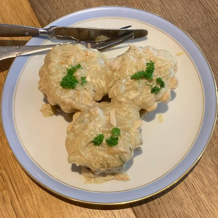 Fru Hansens Butik & Café lokker med tarteletter og hjemmebagte kager til frokost