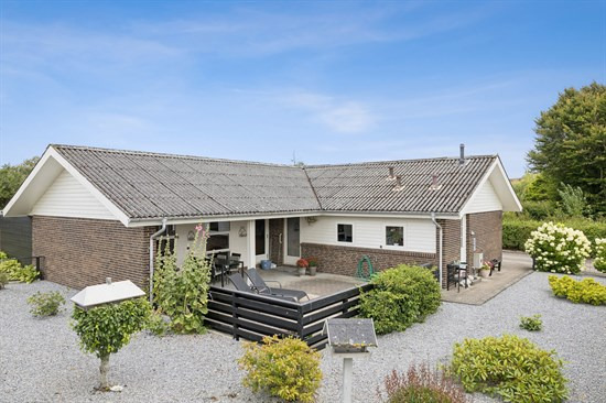 Lærkevej 9 og 4 andre boliger er kommet til salg denne uge i Sindal - se boligerne her.