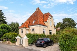 Top 6 over dyreste boliger til salg i Svinninge. Priser op til 5.495.000 kr