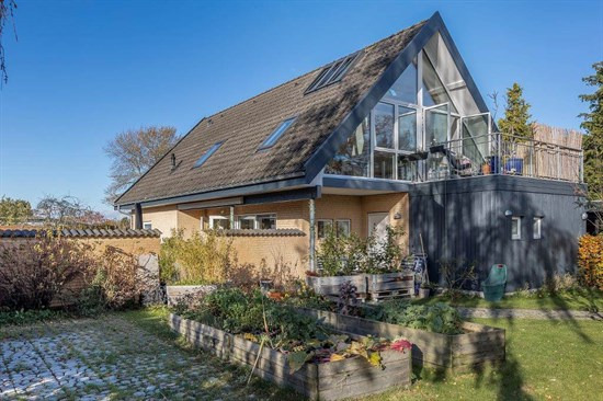 Strandvangen 31 og 2 andre boliger er kommet til salg denne uge i Ishøj - se boligerne her.