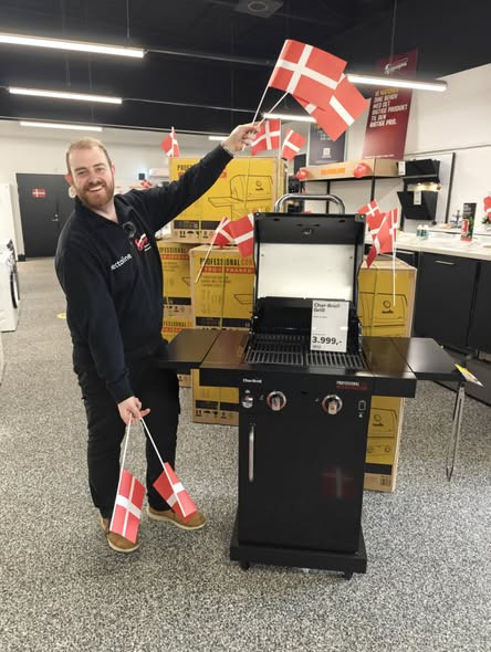 Skousen Hobro fejrer fødselsdag med konkurrence om Char-Broil gasgrill