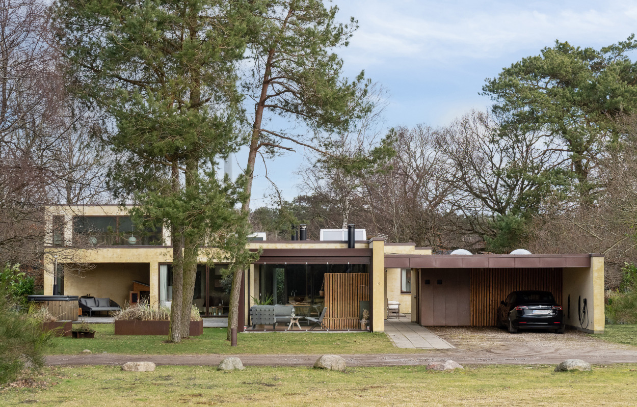 STORSLÅET ELEGANCE VED SKÆRING STRAND