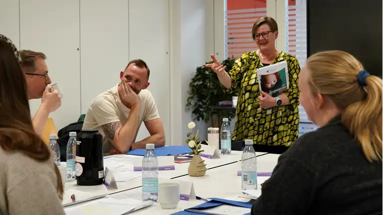 Forældre i Thy søger indsigt i børns behov gennem international kursusoplevelse