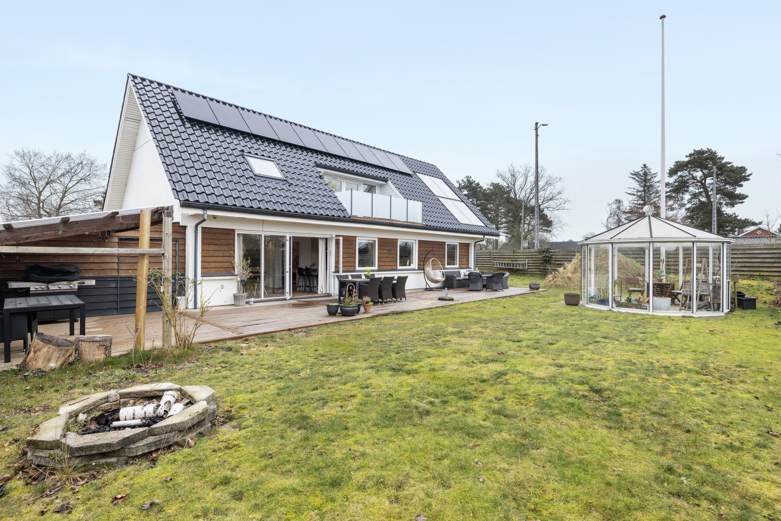 Drømmer du om luksus? For 7.195.000 kr er Hyttevej 28 kommet til salg - Se den og de dyreste boliger til salg her