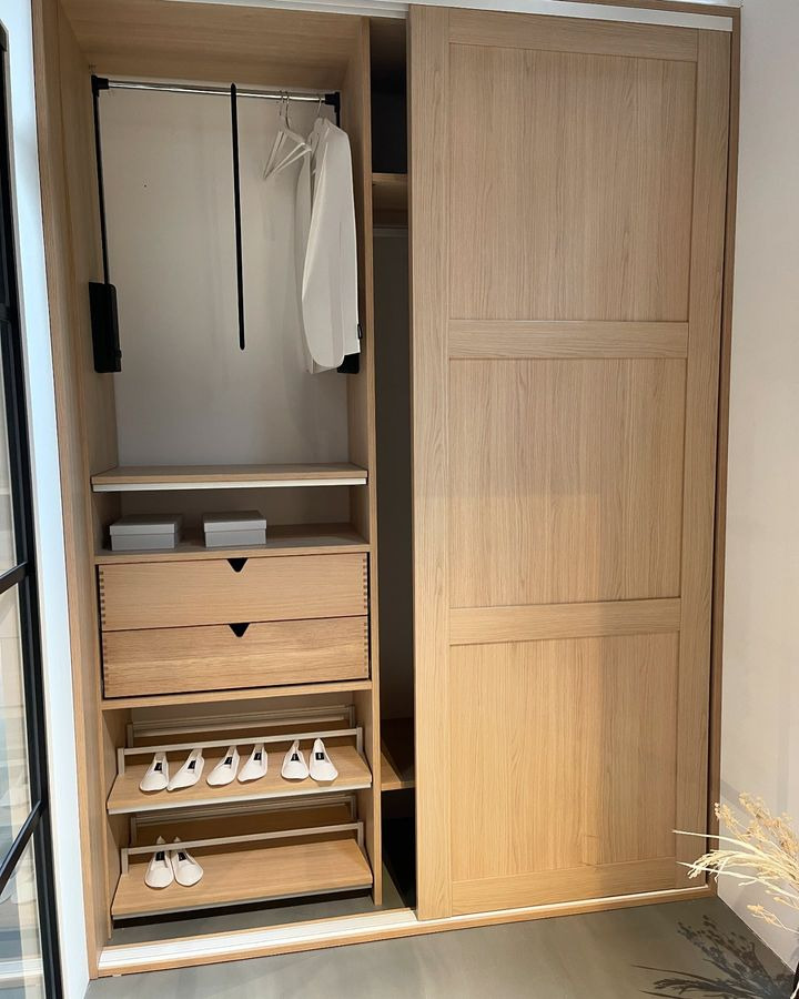 Bessmann Køkkener tilbyder skræddersyede løsninger til din garderobe og køkken