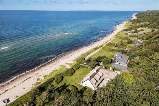 Top 6 over dyreste boliger til salg i Græsted. Priser op til 35.000.000 kr