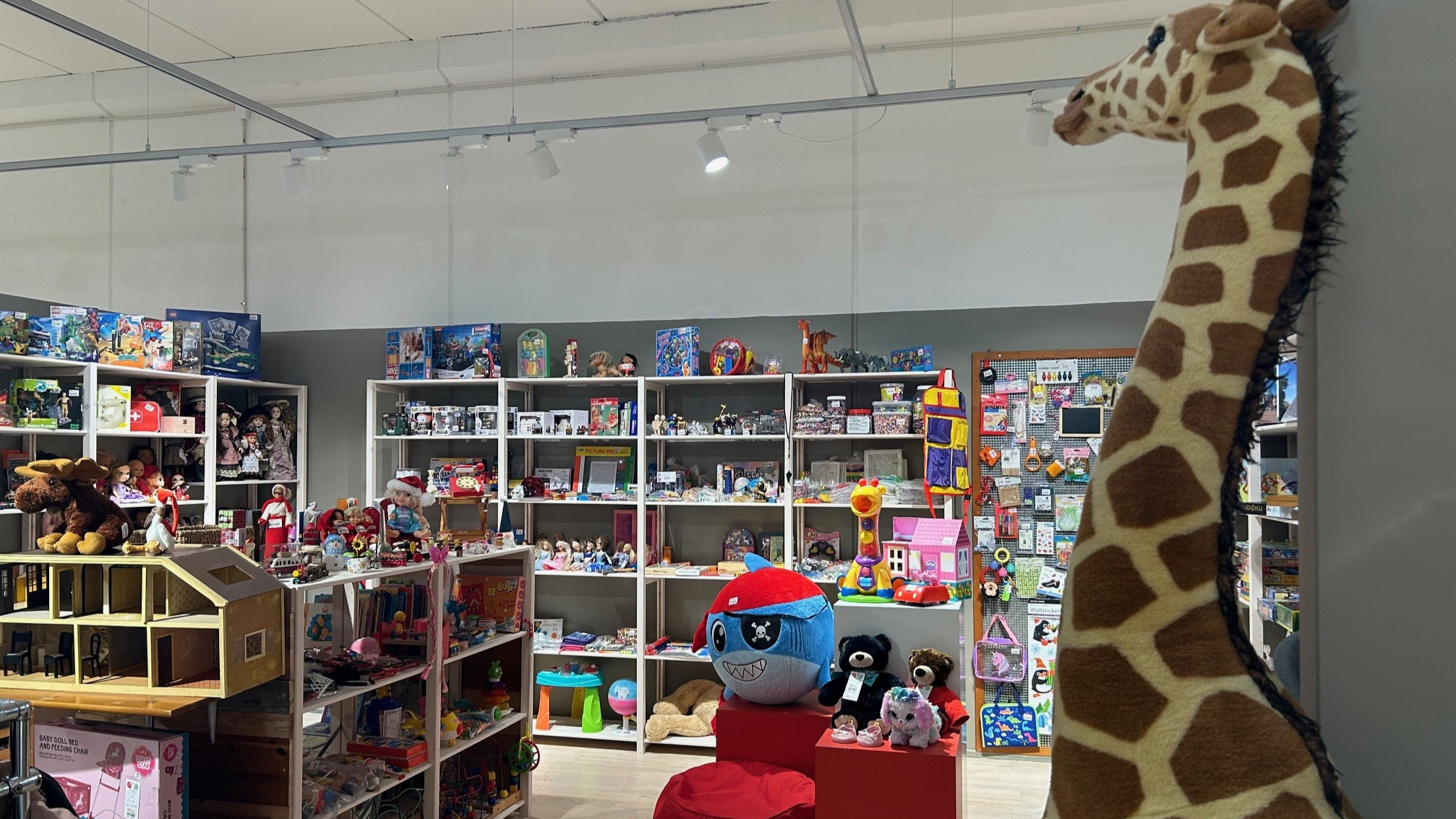 Genbrugsfest: Kræftens Bekæmpelse åbner i nye og store lokaler torsdag d. 30. oktober kl. 10.00