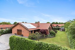 Flot og velholdt familievilla på lukket vænge i Brønderslev