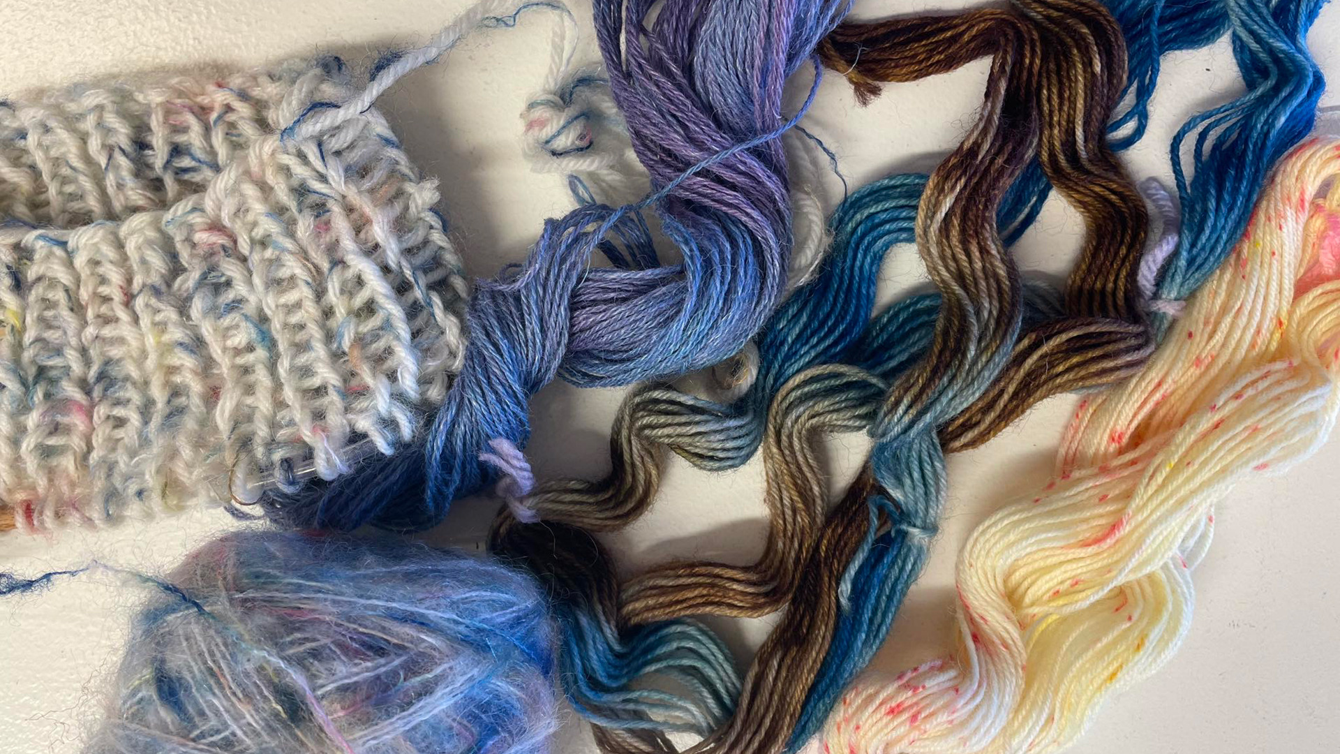 Kreative workshops på Kulturmaskinen: Farvning, strik og pojagi