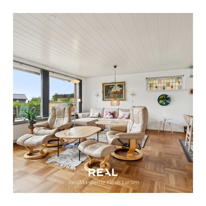 Velholdt villa i Mejlby med moderne opvarmning til salg hos Realmæglerne Klaus Larsen