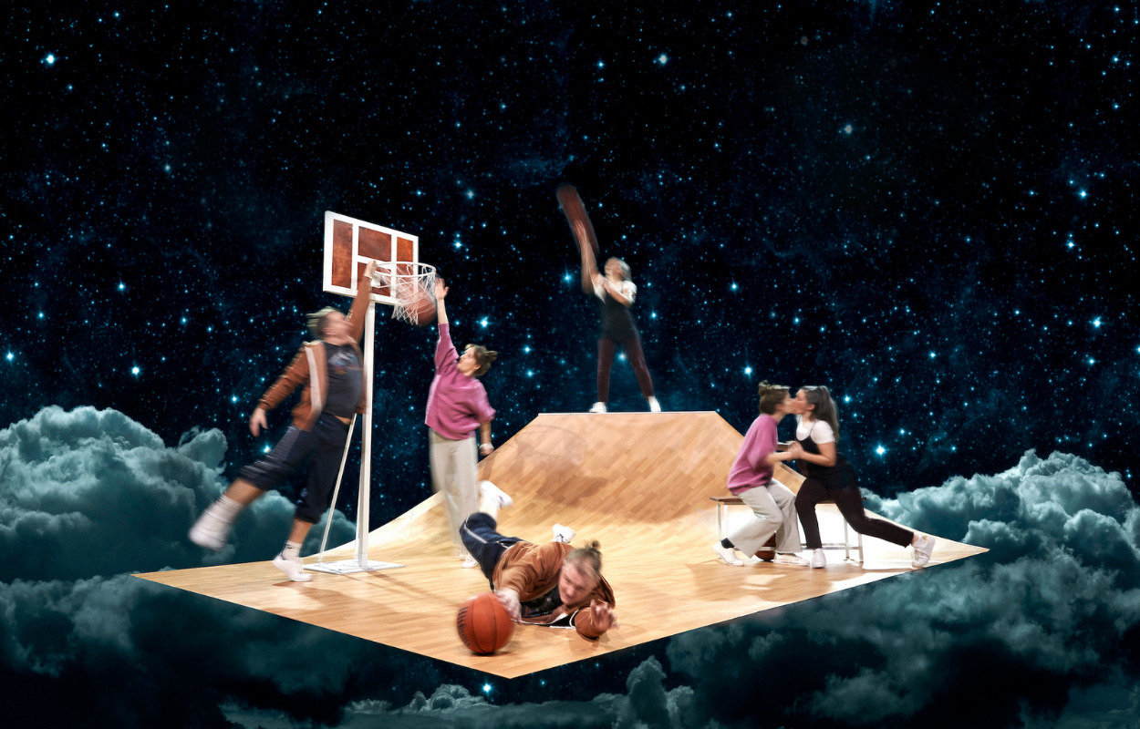 En skaterampe er scenen med venskab i centrum i ny forestilling i Herning