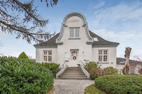 Skolevej 3 og 9 andre boliger er kommet til salg denne uge i Odense - se boligerne her.