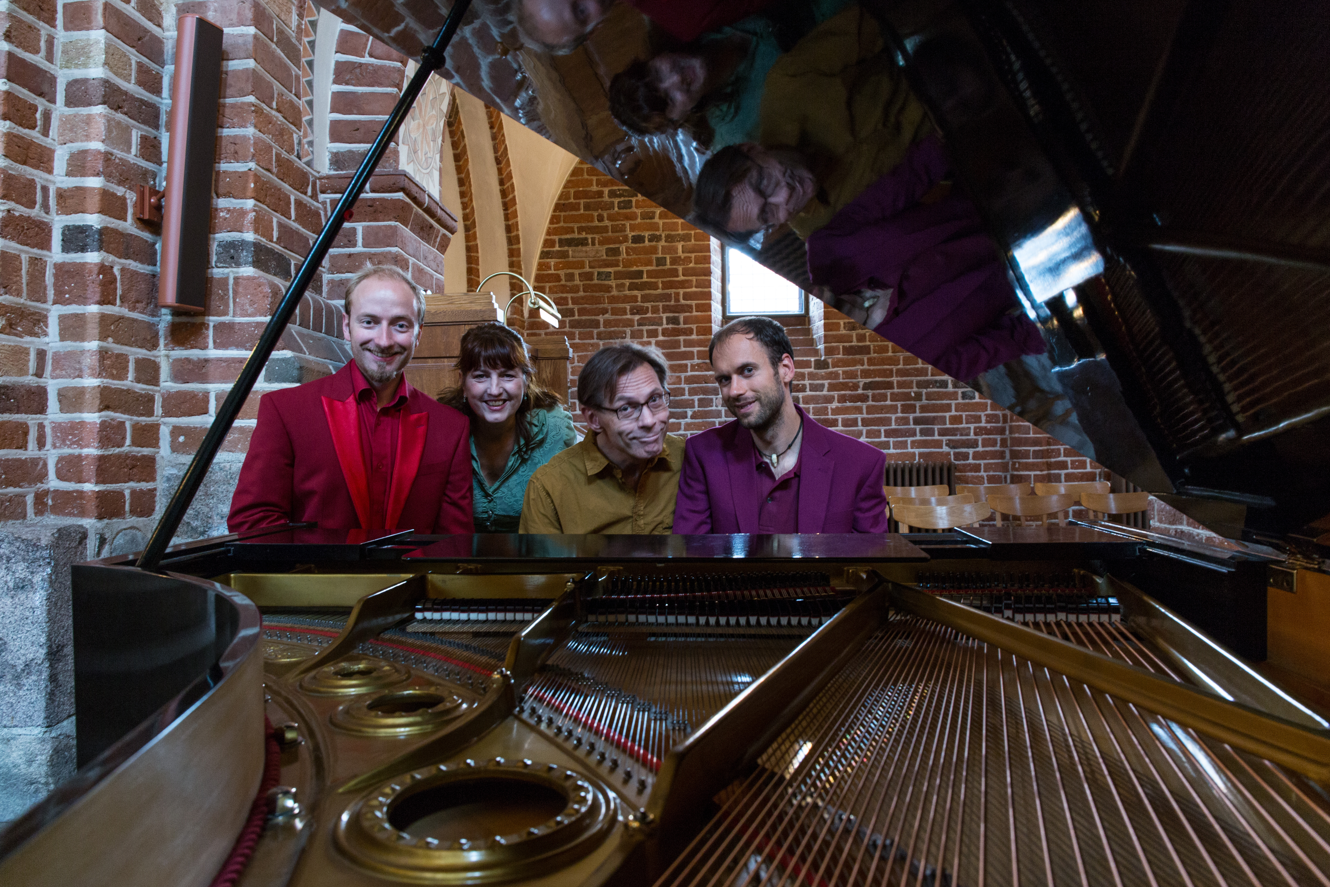 Rockmusik møder bibelske tekster i Hendriksholm Kirke