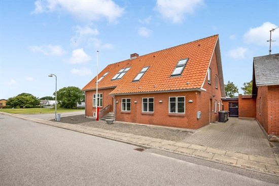 Top 6 over dyreste boliger til salg i Bøvlingbjerg. Priser op til 2.695.000 kr