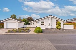 Top 6 over dyreste boliger til salg i Rødding. Priser op til 4.875.000 kr