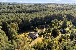 Netop kommet til salg: Åsbjergvej 21 en af Glesborgs dyreste adresser