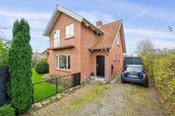Luksus til salg: Tranbjerg Hovedgade 16 til 4,5  mio. kroner – Se Tranbjerg Js dyreste boliger her