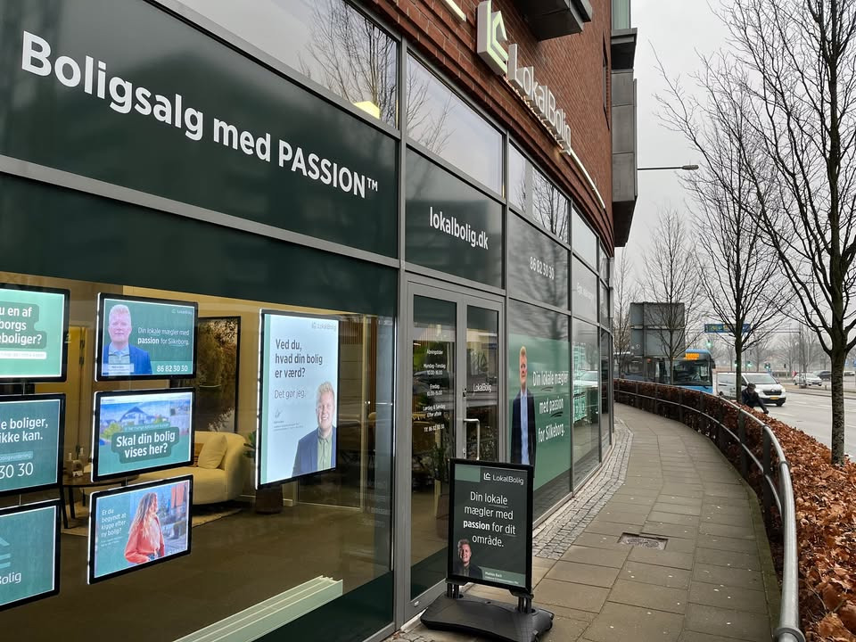 Lokalbolig Silkeborg - Mathias Bach & Co åbner ny ejendomsmæglerforretning og annoncerer nye boliger til salg