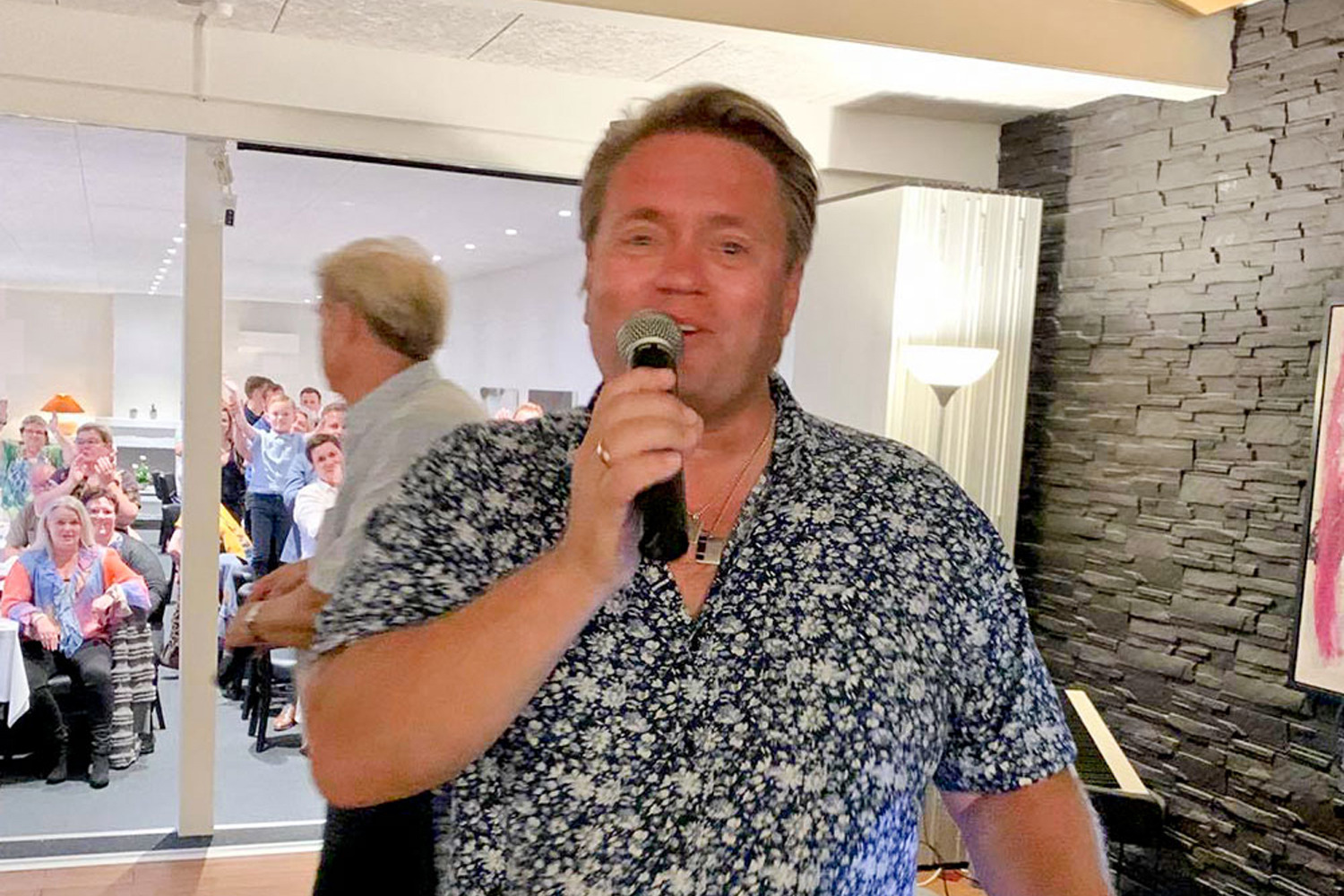 En aften med musik og hygge i Dolphin Garage