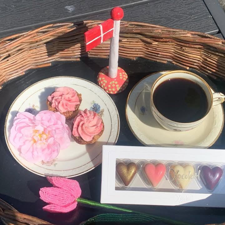 Fru Hansens Butik & Café fejrer grundlovsdag og fars dag med specialiteter og gaver